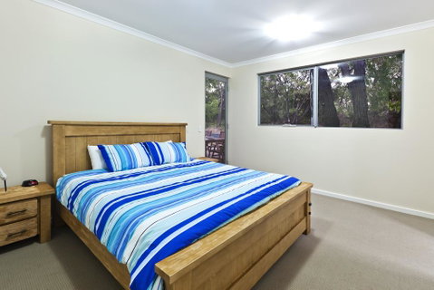 Whatmans Beach House - Accommodation Cooktown 2