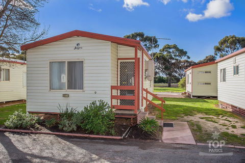 Wimmera Lakes Caravan Resort - Accommodation Cooktown 1