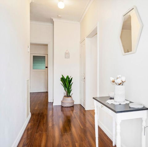 Wombat Cottage Albury - Accommodation Cooktown 1