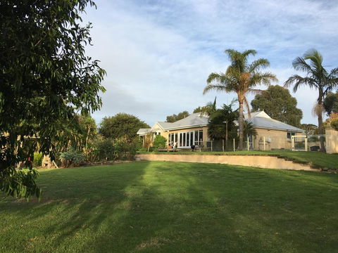 Wonderland Hobby Farm - Accommodation Cooktown 0