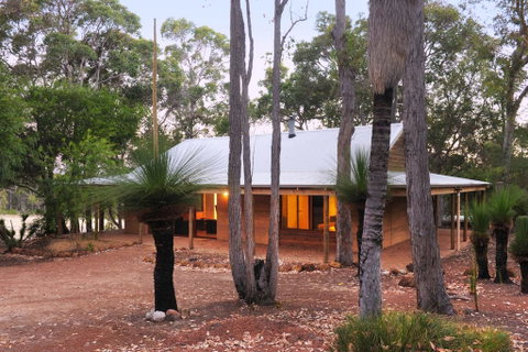 Woodstone Possum Cottage - Accommodation Cooktown 0