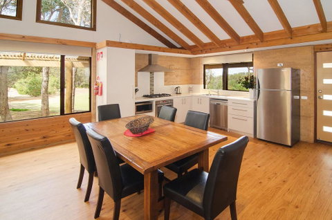Woodstone Possum Cottage - Accommodation Cooktown 2