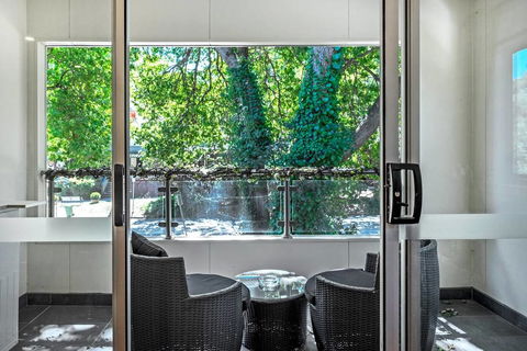 Woody Lifestyle One Bedroom Apartment - Accommodation Cooktown 0