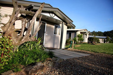 Yabbaloumba Retreat - Accommodation Cooktown 0