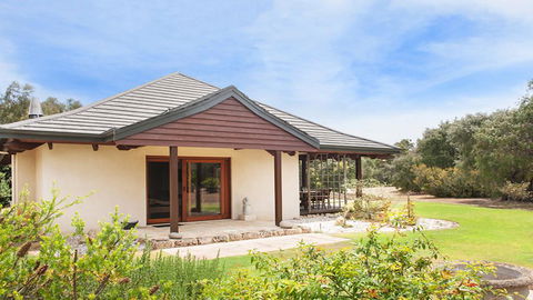 Yallingup Retreat - Accommodation Cooktown 2