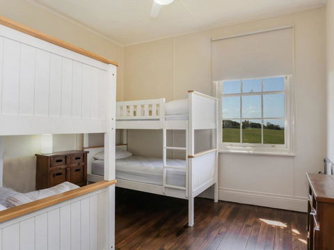 Yamba Pilot Cottage 1 - Pets Welcome - Close To Beach - Accommodation Cooktown 3