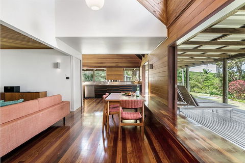 Your Luxury Escape - Cedar View - Accommodation Cooktown 1