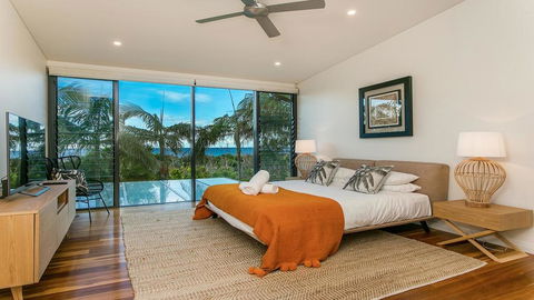 Your Luxury Escape - Kiah 11 Beach House Ocean Views - Accommodation Cooktown 0