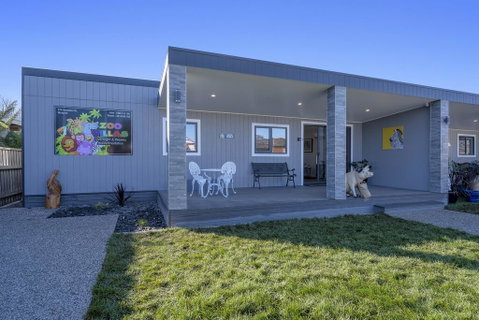 Zoo Villas : Villa Zebra - Central Wynyard - Accommodation Cooktown 0