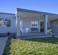 Zoo Villas  Villa Zebra - Central Wynyard - Accommodation Cooktown