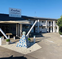 Zorba Waterfront Motel - Accommodation Cooktown