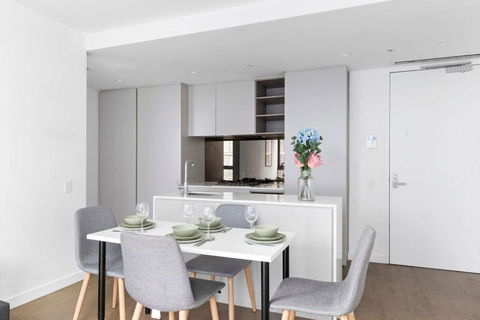 A 2BR Apt Near Melbourne Central & QV Market - Accommodation Cooktown 4