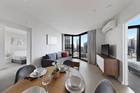 A Chic 2BR Apt Near Melbourne CBD W FREE Parking - Accommodation Cooktown 4