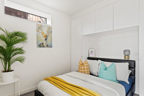 A Comfy & Stylish Apt Near Melbourne Central & QV - Accommodation Cooktown 1