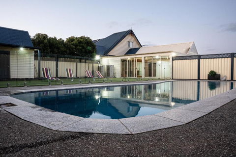 A Gem In Strathtulloh - Accommodation Cooktown 2