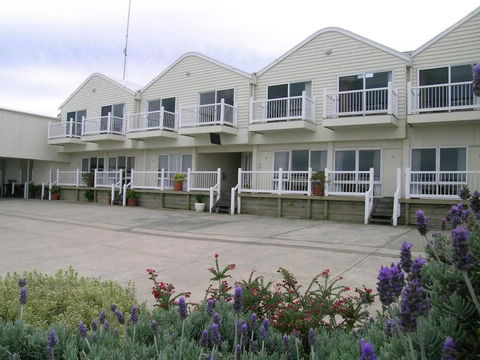 A Great Ocean View Motel - Accommodation Cooktown 0