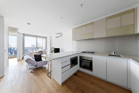 A Lovely 2BR Apt Near Southern Cross City Views - Accommodation Cooktown 3