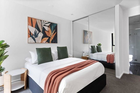 A Modern 2BR Apt With City Views FREE Parking - Accommodation Cooktown 2