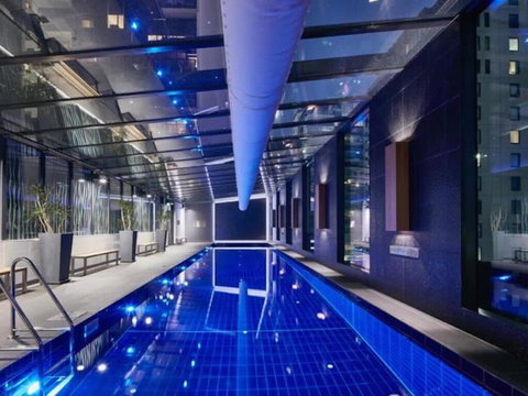 A Modern 2BR Apt With City Views FREE Parking - Accommodation Cooktown 3