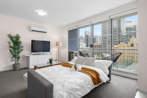 A Modern Apt City Views Next To Darling Harbour - Accommodation Cooktown 1