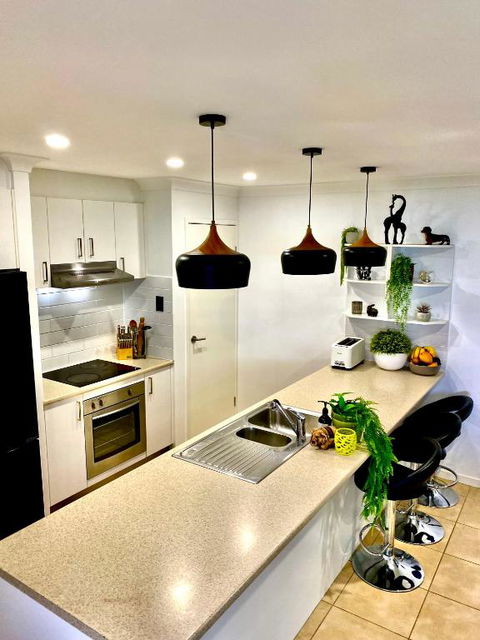 A Peaceful Private Home Away From Home In Pacific Pines - Accommodation Cooktown 0