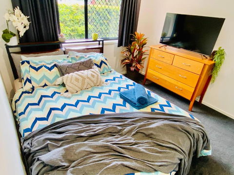 A Peaceful Private Home Away From Home In Pacific Pines - Accommodation Cooktown 1