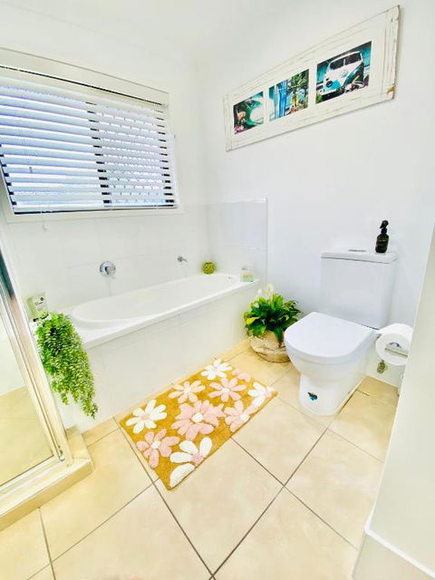 A Peaceful Private Home Away From Home In Pacific Pines - Accommodation Cooktown 4