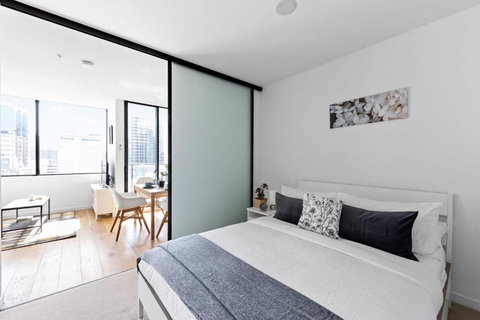 A Spacious & Chic Home Next To Southern Cross - Accommodation Cooktown 1