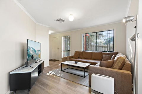 A Stones Throw - Accommodation Cooktown 2