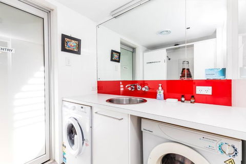 AAA Coke Shack - Accommodation Cooktown 1