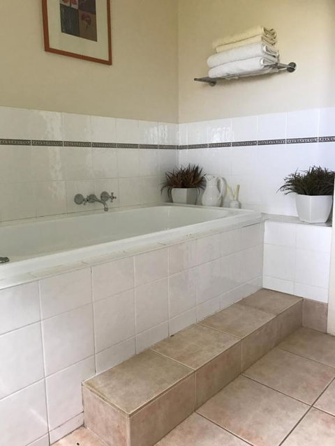 Acacia Rise - Accommodation Cooktown 3