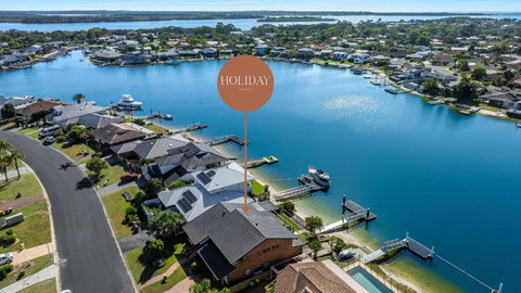 Acacia Shores - Waterfront - Accommodation Cooktown 1