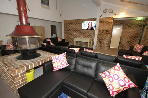 Acacia Snowy Motel - Accommodation Cooktown 3