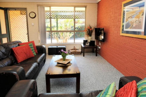 Acacia - Accommodation Cooktown 2