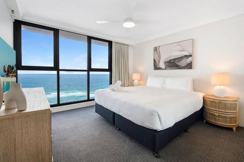 Acapulco Deluxe 2 Bedroom Apartment - CoastHM - Accommodation Cooktown 4