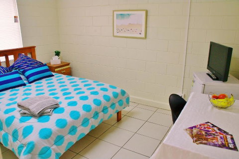 Accommodation @ Isa - Accommodation Cooktown 1