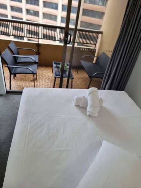 Accommodation Sydney City Centre 1 Bedroom Apartment With Balcony - Accommodation Cooktown 3