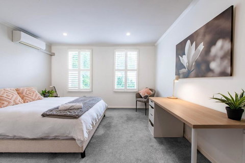 Ace Your Stay - Pool, Gym & Tennis In One Place! - Accommodation Cooktown 2