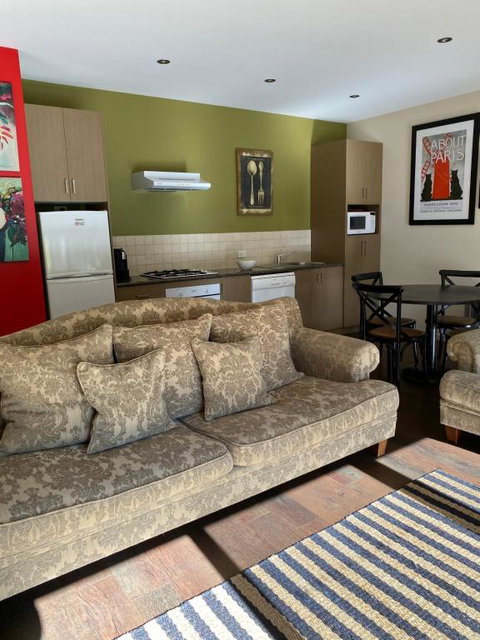 Adelphi Apartment 4 - Accommodation Cooktown 2