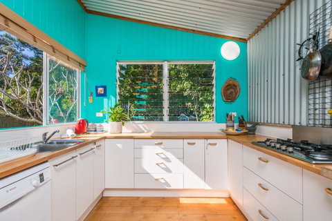 A Perfect Stay - Beachcombers Cottage - Accommodation Cooktown 4
