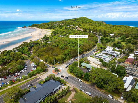 A Perfect Stay - Clarkes Beach Villa - Accommodation Cooktown 1