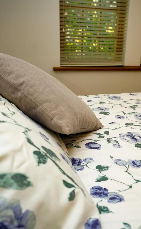 Adelaide Style Accommodation-Getaway In North Adelaide- Close To City - Accommodation Cooktown 2