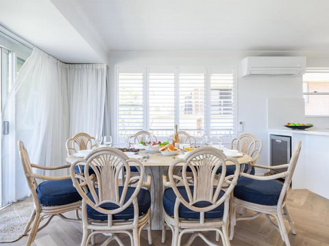 Albacore 3 Waterfront Pool Lift And Views - Accommodation Cooktown 3