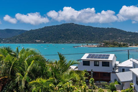 Airlie Getaway - Airlie Beach - Accommodation Cooktown 2
