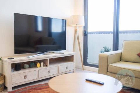 Aircabin - Gladesville - Modern Stylish 1 Bed Apt - Accommodation Cooktown 1