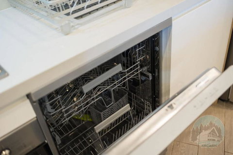 Aircabin - Gladesville - Modern Stylish 1 Bed Apt - Accommodation Cooktown 2