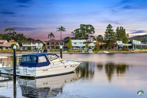 Aircabin - Woy Woy - Water Front - 6 Beds Lux Home - Accommodation Cooktown 0