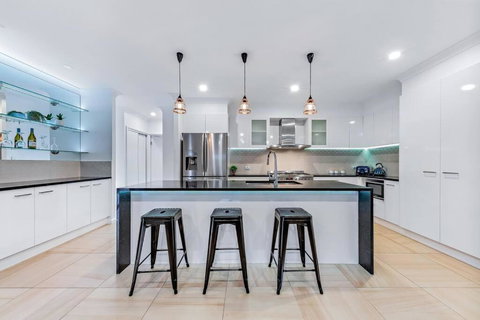 Airlie Beach Home - Accommodation Cooktown 0