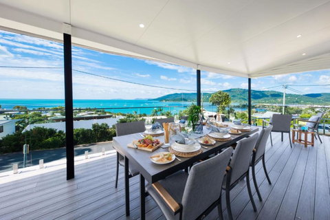 Airlie Blue On Blue - Accommodation Cooktown 0