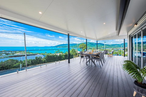 Airlie Blue On Blue - Accommodation Cooktown 2